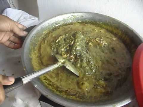 Cassava leaves  sauce  – African food Recipe – Feuilles  de manioc