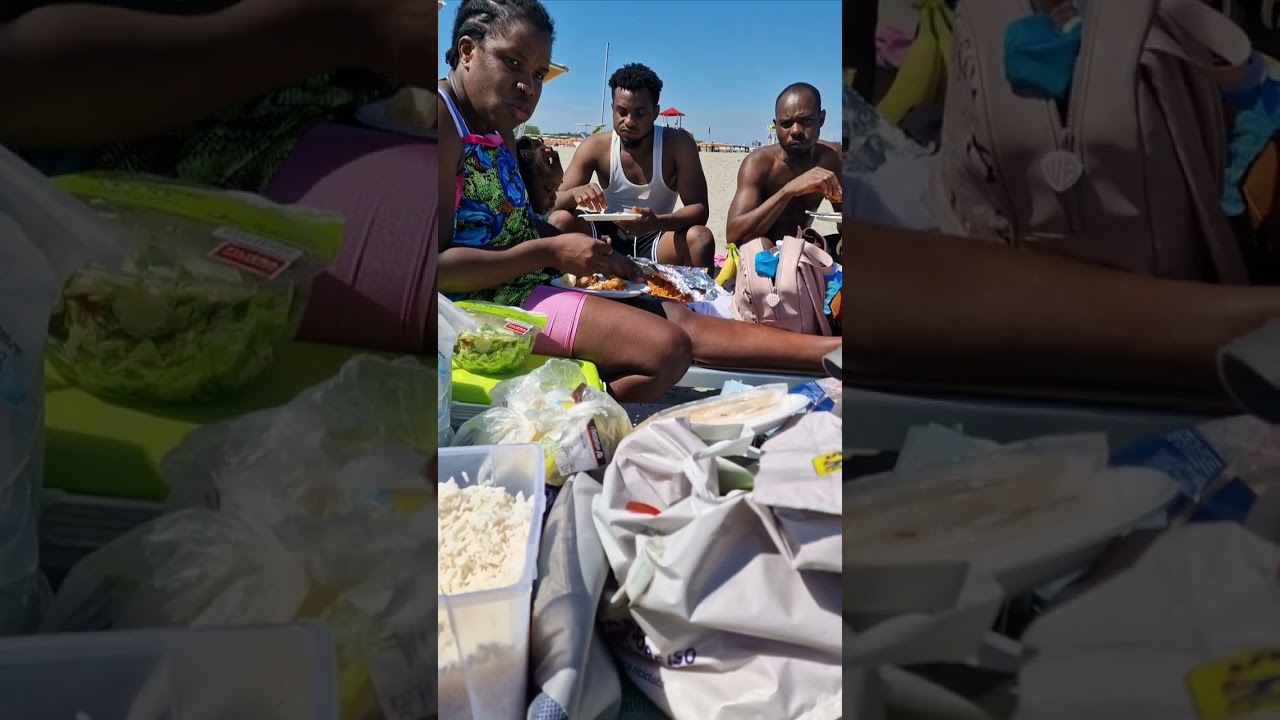 African food eating at the beach ⛱️