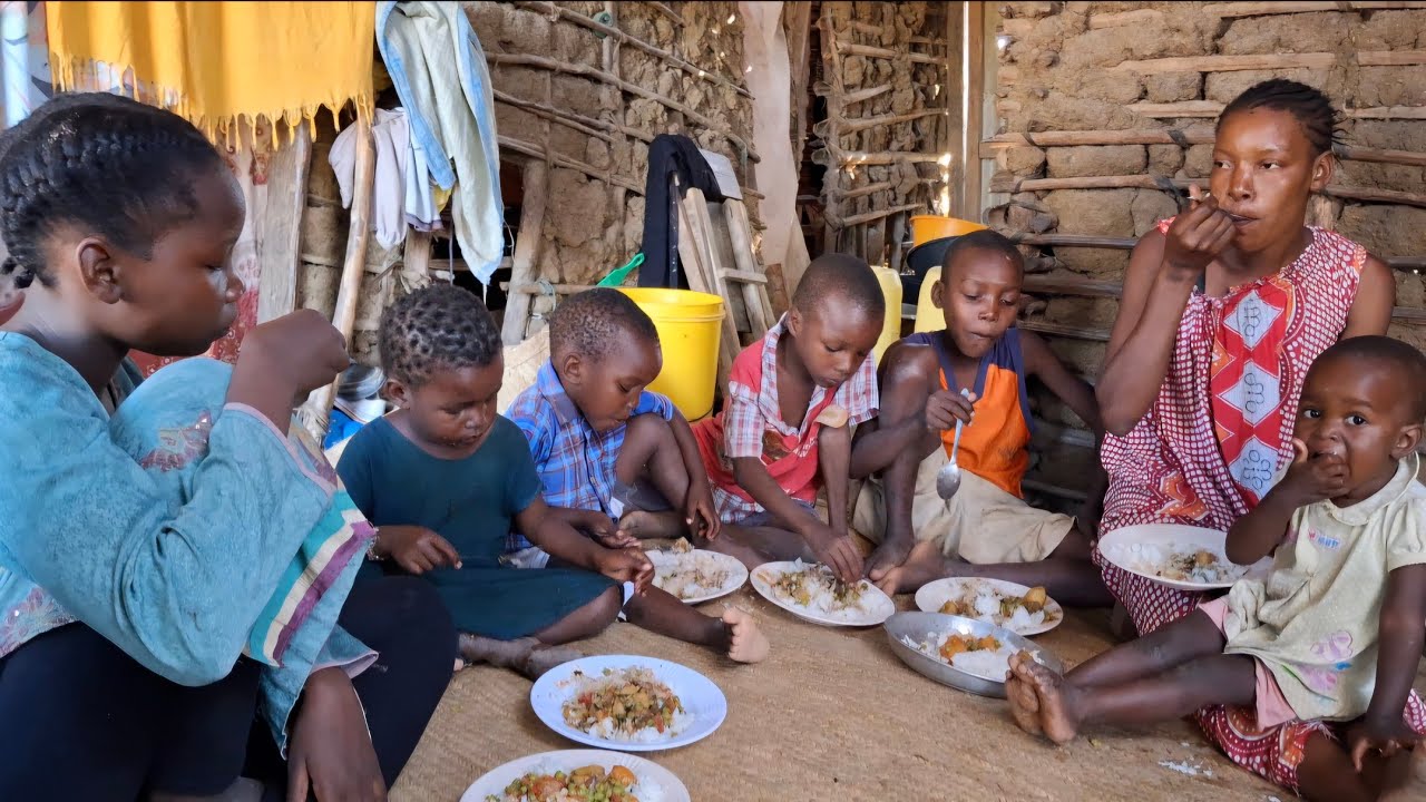 African Village Life of Our Organic Family#Cooking Village Food Greenpeas Beef Curry for Dinner.