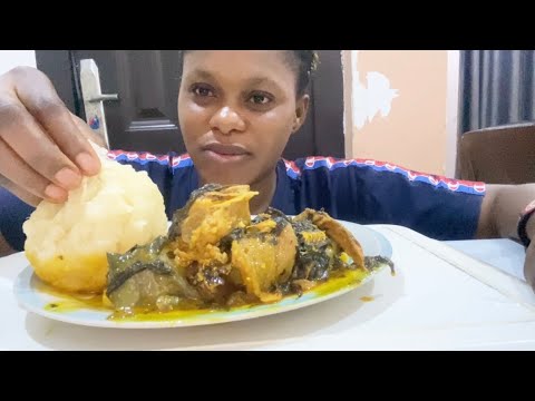 Asmr Mukbang Bitter leaf Soup with Fufu/African Food Mukbang