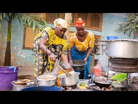 HOW TO PREPARE LOCAL AFRICAN FOOD ‼️ Cooking Most Popular Kenyan Meal!! Ugali And Organic vegetables