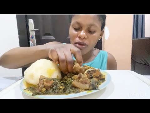 Asmr Mukbang Cocoa yam soup with Fufu/African Food Mukbang