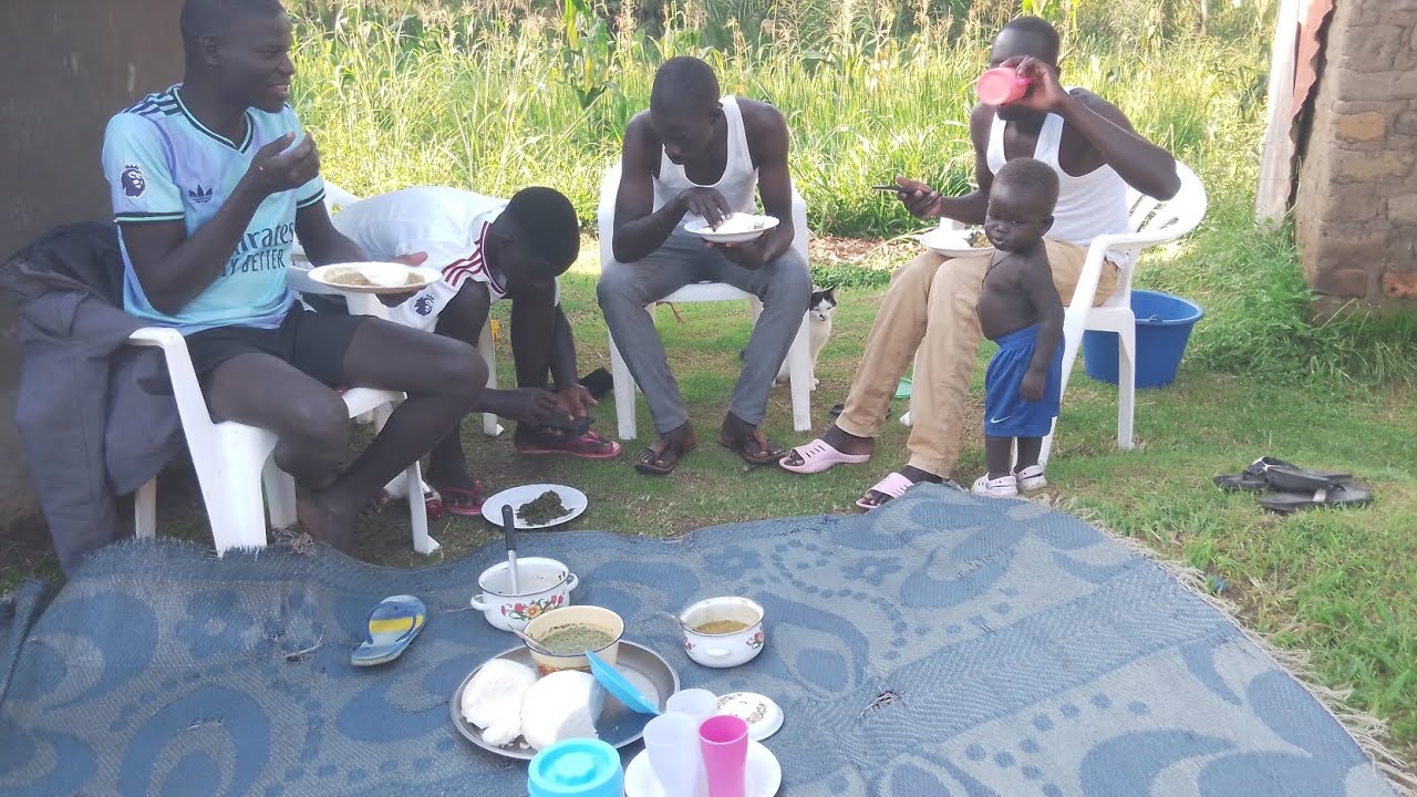 African Village Life//Cooking delicious African food for lunch#village